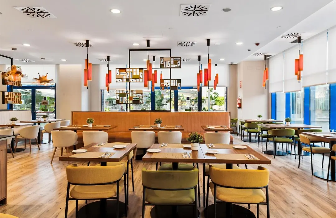 Hilton Garden Inn Sevilla-1